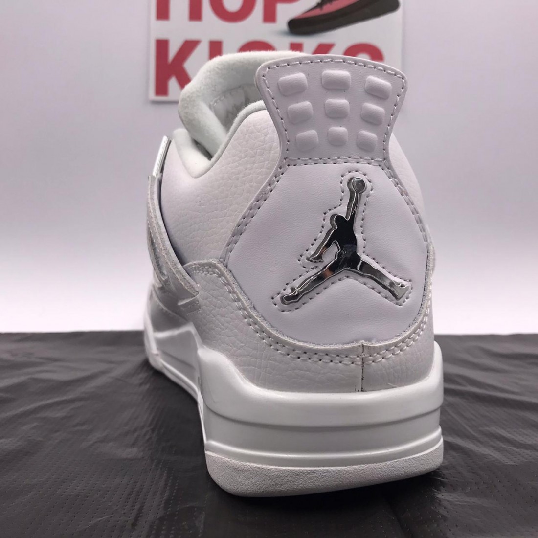 where to get jordans for retail price